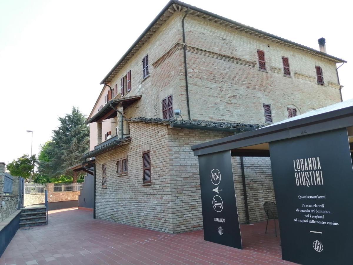Locanda Giustini Ассизи Экстерьер фото