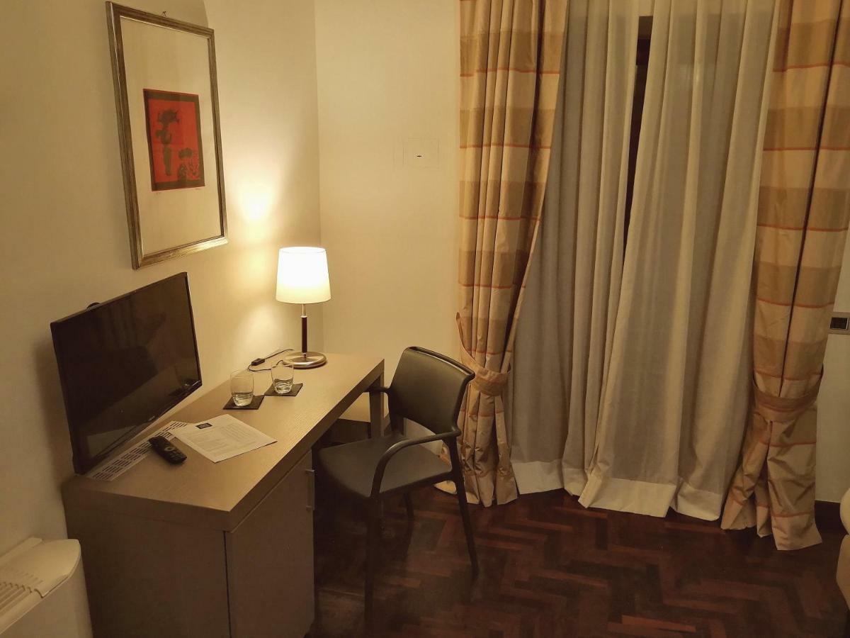 Locanda Giustini Ассизи Экстерьер фото