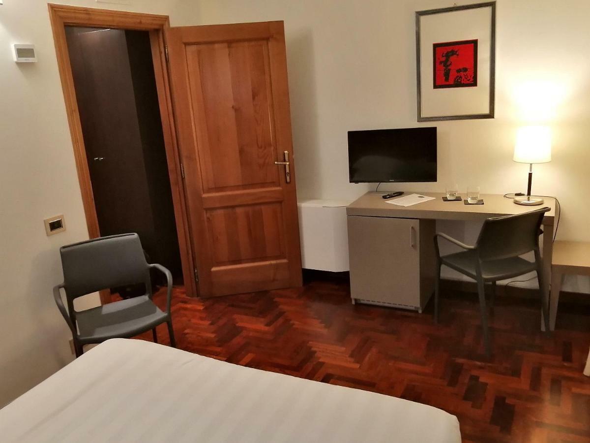 Locanda Giustini Ассизи Экстерьер фото